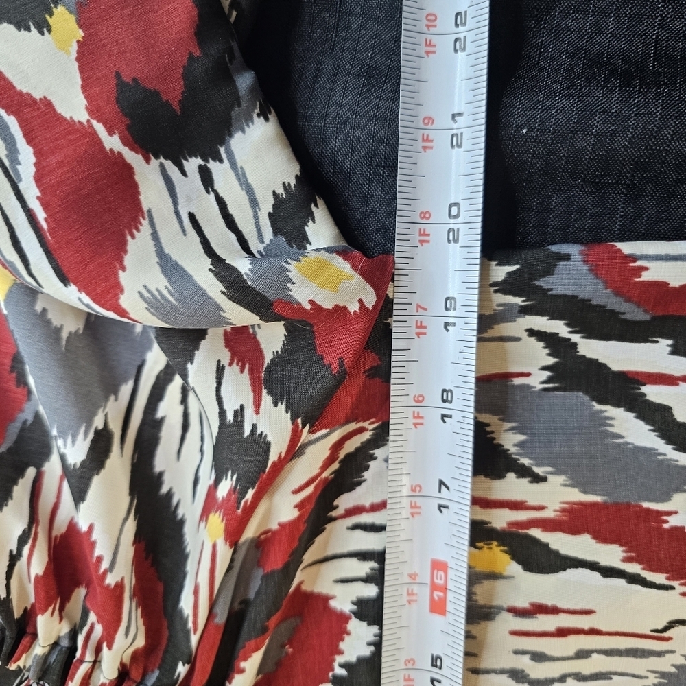 The Limited Drawstring Top - Picture 3 of 7